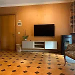 La Casa 44 דירה