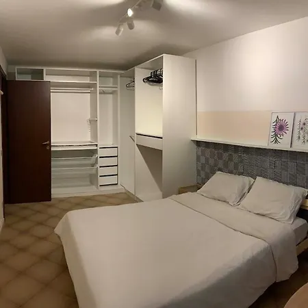 La Casa 44 *