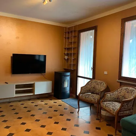 La Casa 44 *